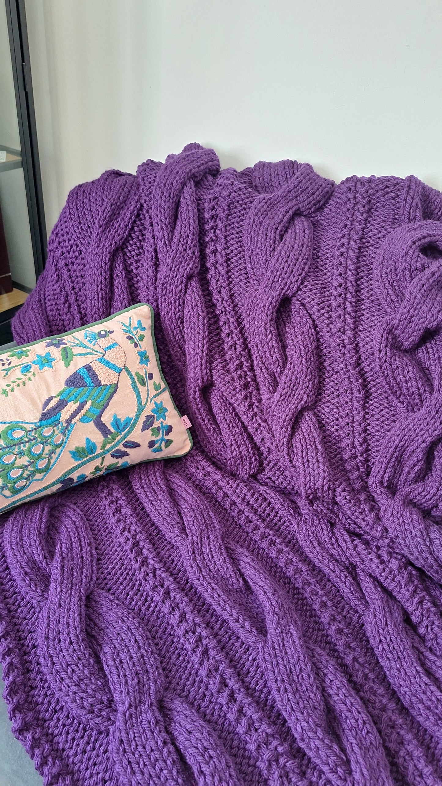 Chunky Cable Knit Blanket - Large - Plum