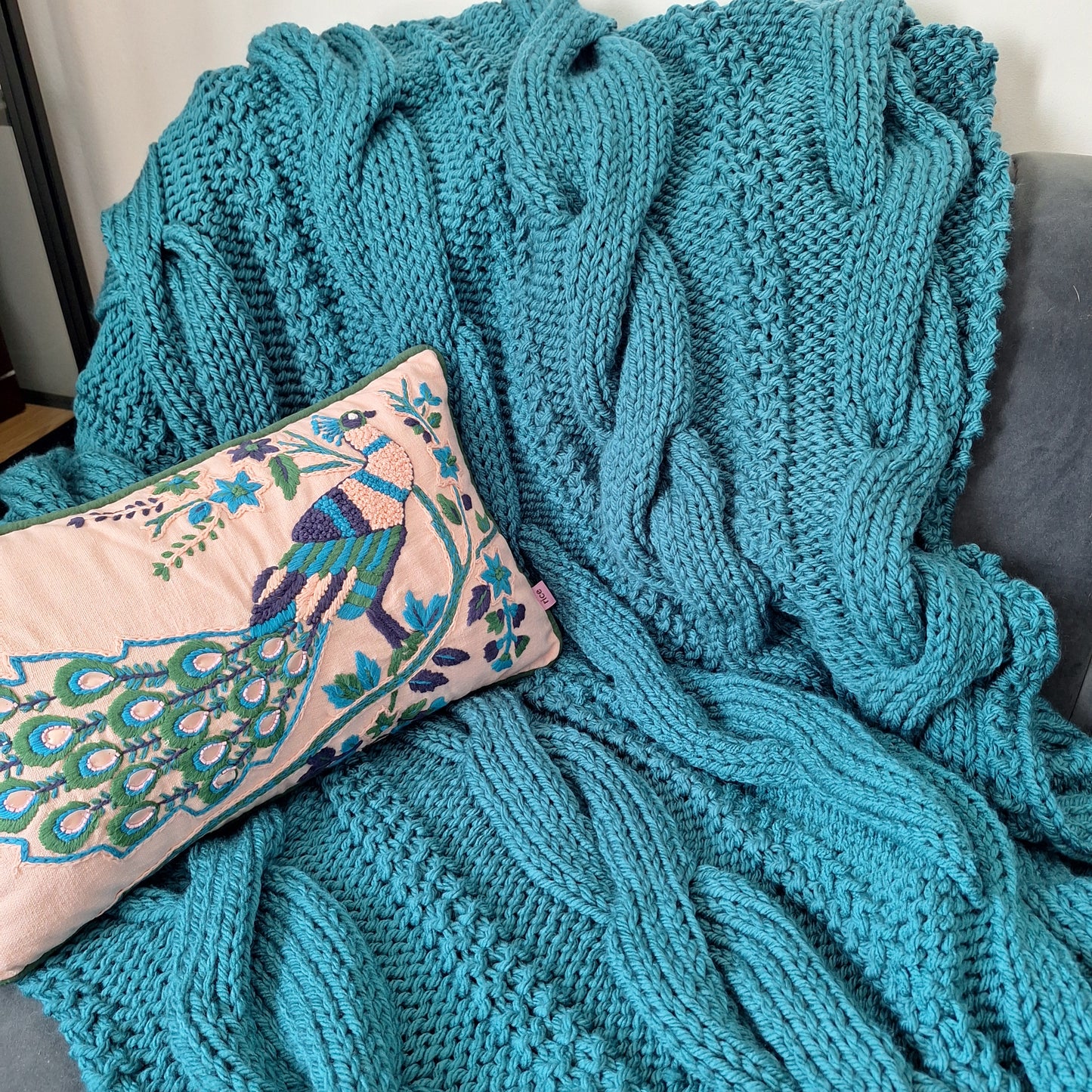 Chunky Cable Knit Blanket - Large - Teal