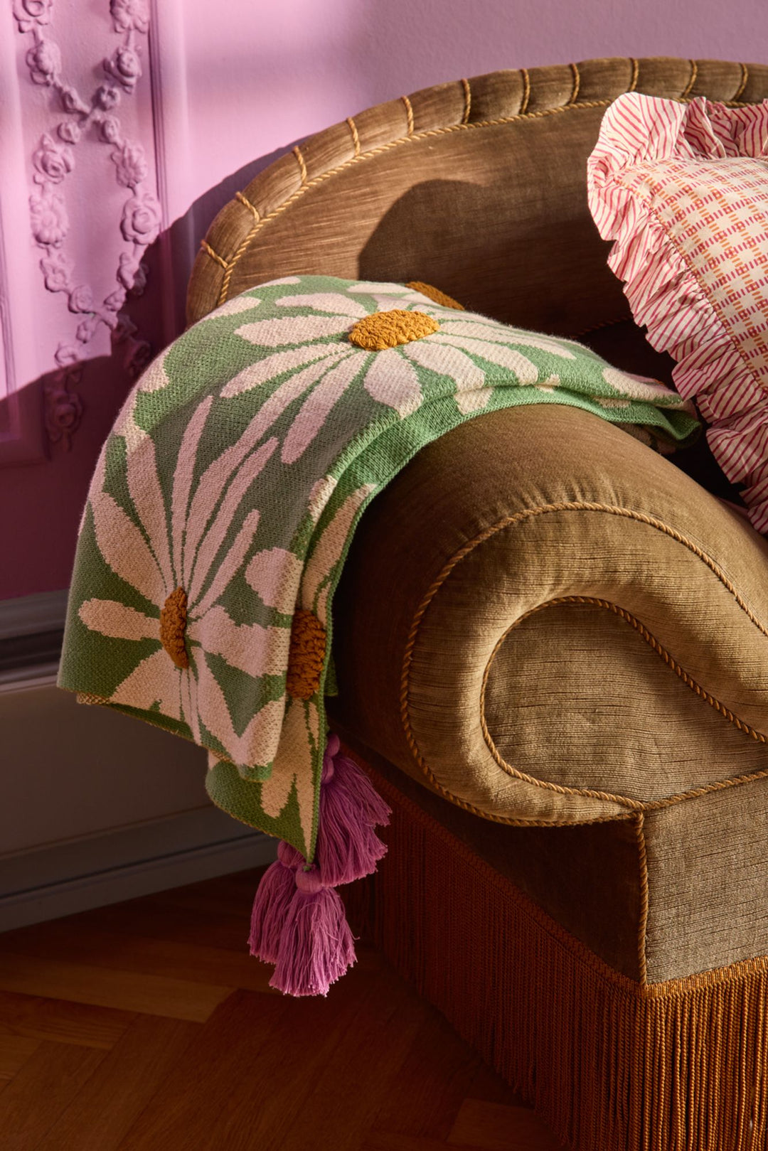Knitted Blanket in Green with Embossed Flowers and Purple Tassels