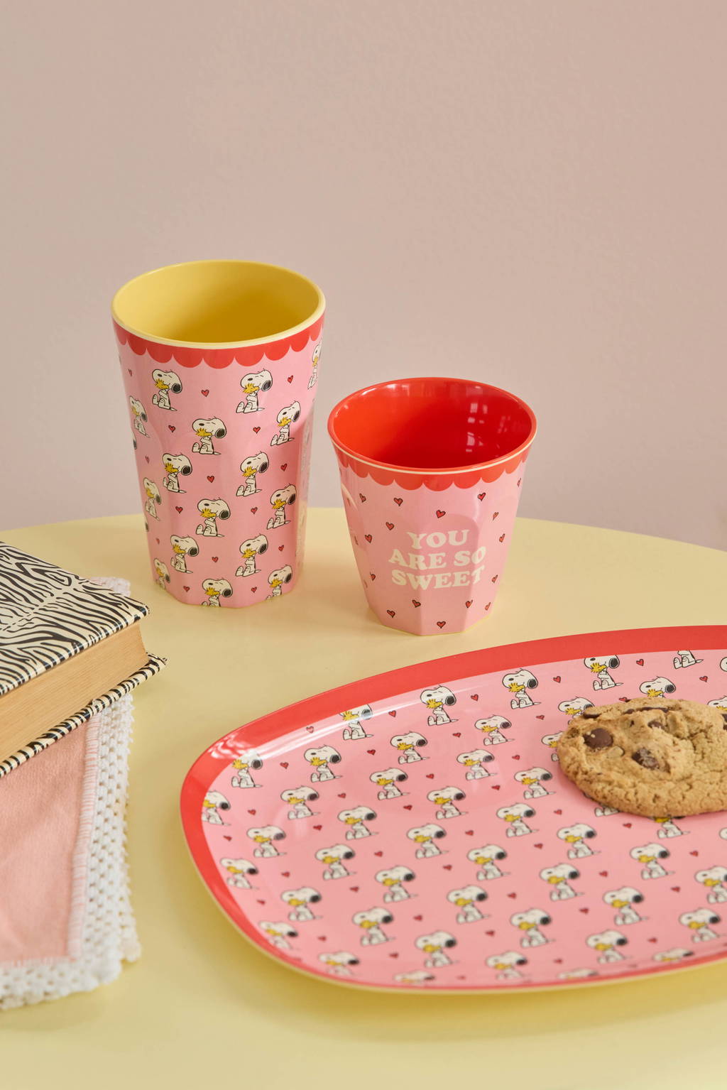 Rectangular Plate - Pink Snoopy Print