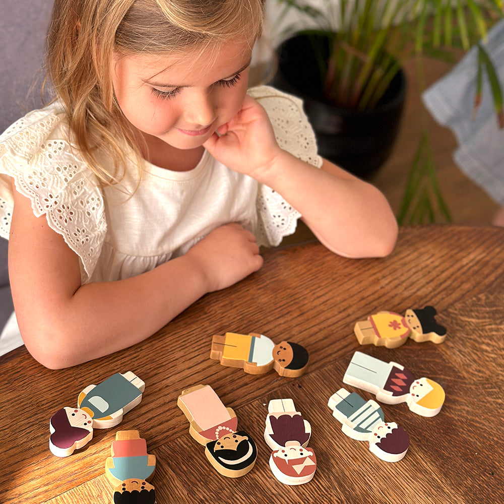 Mentari Doll Family with Dog