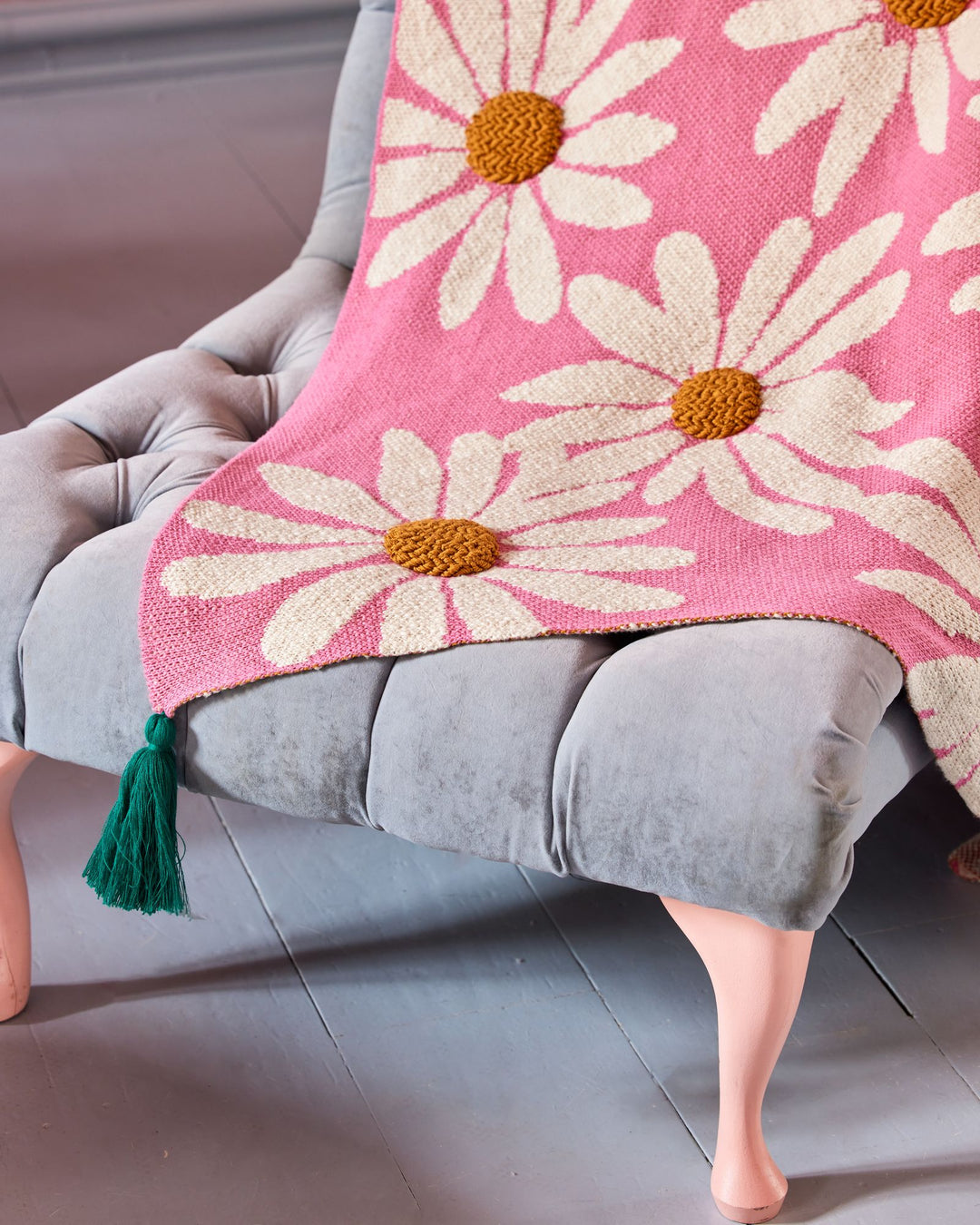 Knitted Blanket in Pink with Embossed Flowers and Green Tassels