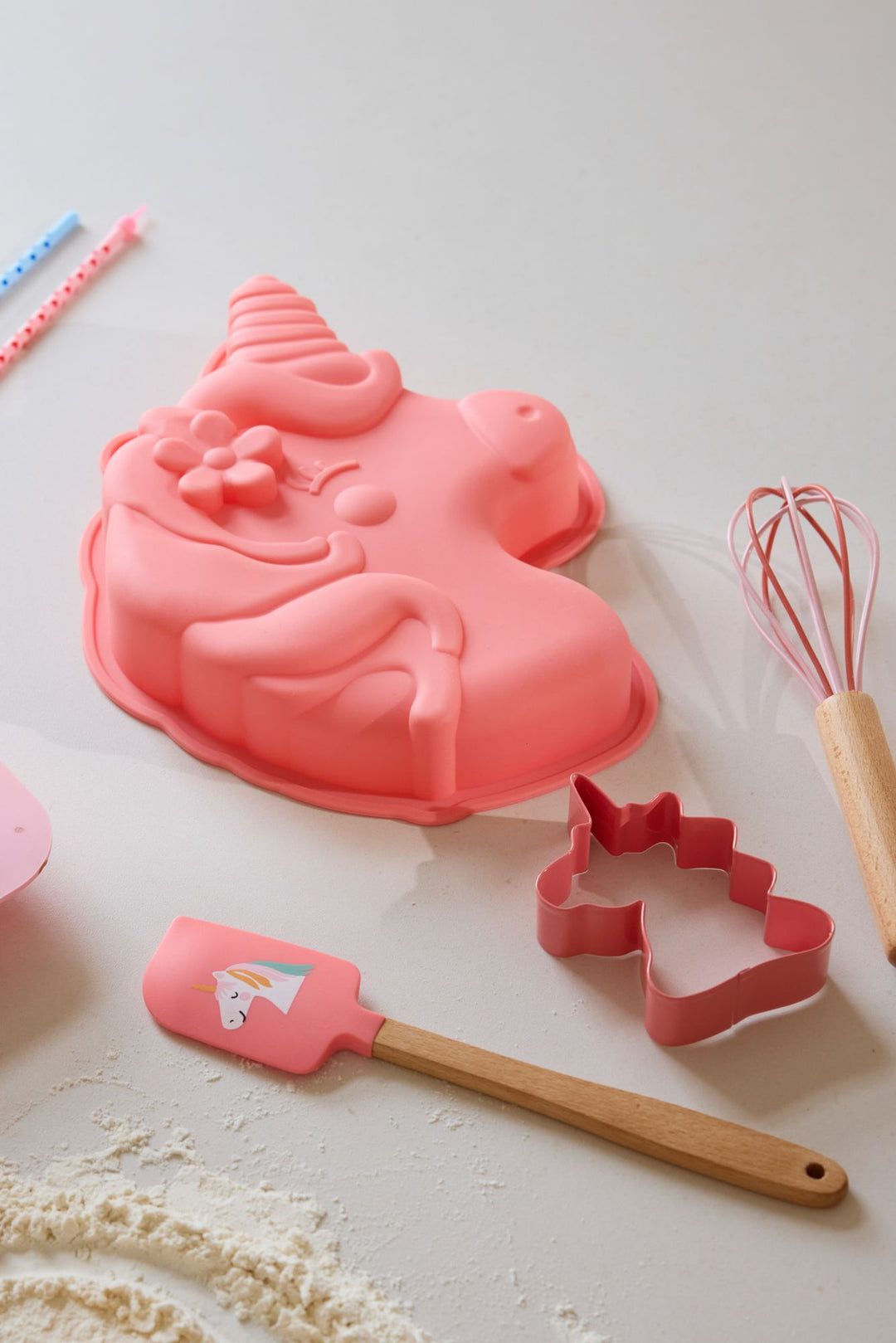 Baking Set in Unicorn Love Colours - Set of 4