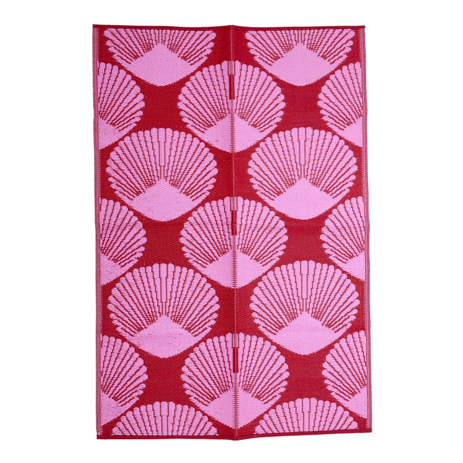 Red and Pink Recycled Plastic Rug with Sea Shell Design