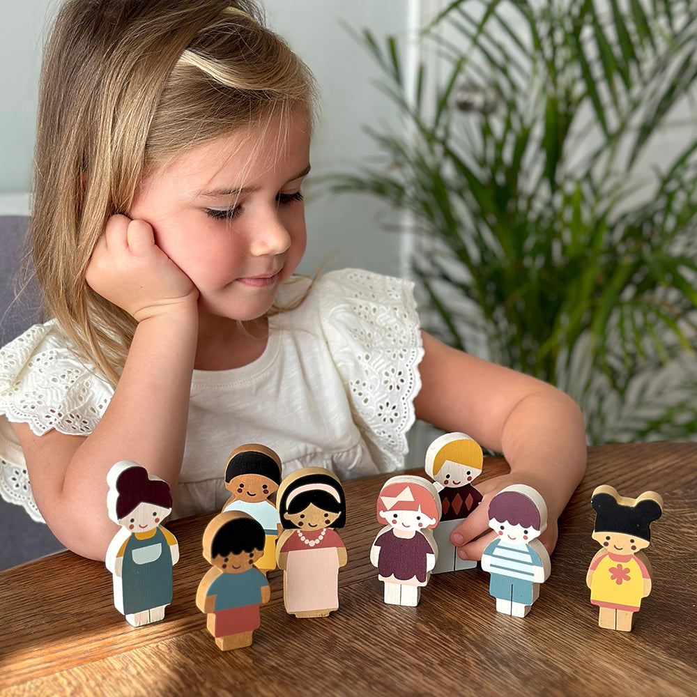 Mentari Doll Family with Cat