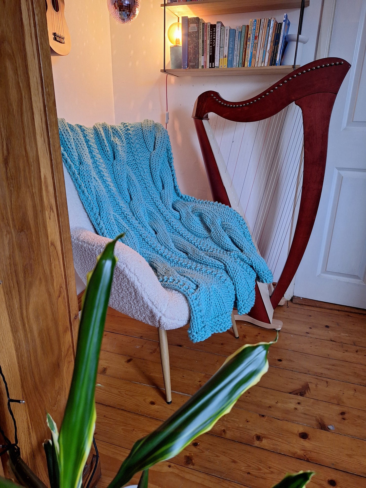 Super Chunky Cable Knit Blanket - Small - Spearmint